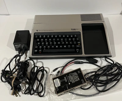 Computadora doméstica Texas Instruments Ti-99/4A de colección solo prueba de encendido, con caja Foto 1 de 4