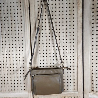 SUELA/MARCA SOCIEDAD BANDOLERA Bronceado Magnético Cierre Frontal Organizar Fácil Acceso Foto 1 de 4