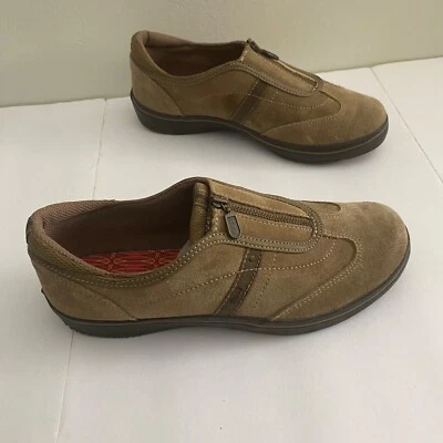 Zapatilla deportiva Keds de gamuza micro elástica con cremallera frontal para caminar tostada para mujer talla 7 Foto 1 de 4
