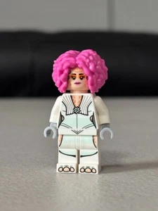 LEGO Star Wars Theelin Dancer Minifigure - Picture 1 of 1