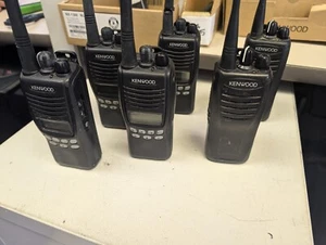 KENWOOD TK-3312 / TK3400 PORTABLES SET OF 6 - Afbeelding 1 van 8