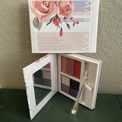Mary Kay Into the Garden, Color Compact- 4 Eyeshadow, 3 lip gloss, NIB