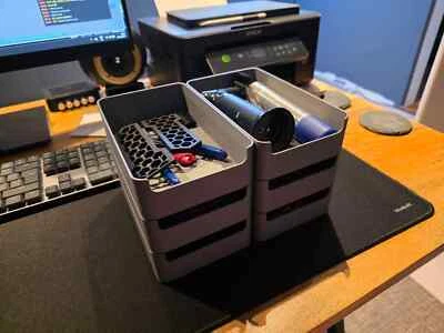 Bandeja de almacenamiento apilable para habitación oficina limpia Foto 1 de 4