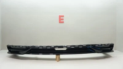 2021-2023 HYUNDAI ELANTRA LIMITED REAR LOWER BUMPER VALANCE OEM 86612-AB050 - Imagem 1 de 4