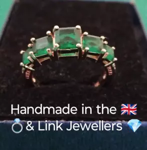 GN: Woman RoseGold Silver Ring Size R-S. 5 Princess Green Emeralds Simulated - Picture 1 of 6