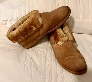 Lamo Men’s Classic Chestnut Booties Slip Ons Suede Uppers Faux Fur Lining Sz 13 - Picture 1 of 7