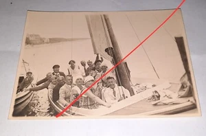 Personen im Segelboot Männer Frauen 1920er 30er Schiff Helgoland ??? Foto 5141 - Bild 1 von 4