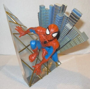 2004 The Amazing Spiderman Diamond Select skyscraper sculpture 2887/5000 Rare - Picture 1 of 7