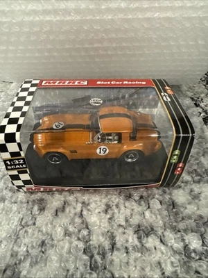 1/32 MRRC Slot Car Cobra techo rígido número 19 Foto 1 de 4