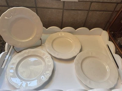 复古 Federalist 铁矿石 4 件套白色沙拉面包盘 - 7 1/2 — 第 1/4 张图片