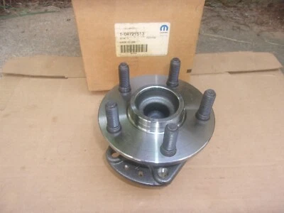 Caravan Town & Country Voyager 1996-2000 nuevo en stock MoPar cubo de rueda trasero y cojinete Foto 1 de 3