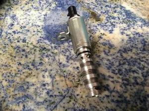 VVT Variable Oil Control Valve Solenoid HYUNDAI GENESIS COUPE 2010~2012 3.8L V6 - Picture 1 of 3