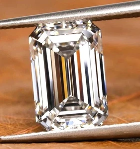 Certified 4.2 Ct Emerald Cut Lab Grown Diamond  D Color, VVS1 Clarity, CVD - Picture 1 of 6
