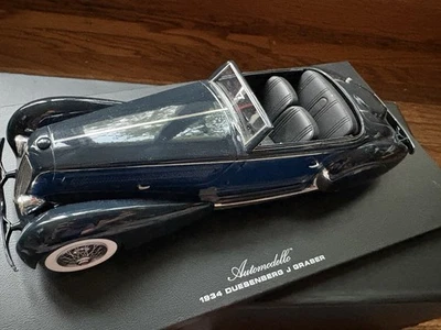 Automodello 1934 Duesenberg J Graber 1:24 Scale blue Dreams Engaged minor flaw - Image 1 of 4
