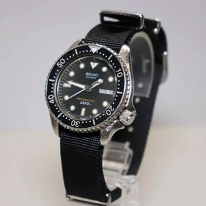 Seiko Professional Diver 200mm 6458-6020 Quartz Day Date Black Dial Watch Japan - Picture 1 of 10