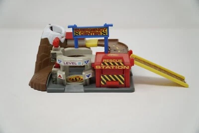 2002 Micro Machines Emergency Center Playset Vintage - Image 1 of 4