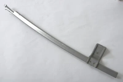 Guía de ventana de camioneta Ford Bronco original, serie F. Un agujero. Driver Foto 1 de 4