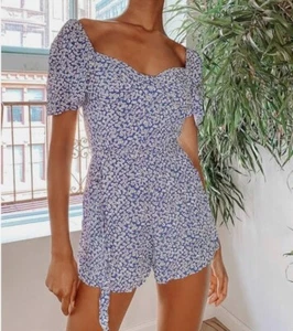 LuLus Sweet Sensation Blue Floral Print Short Sleeve Romper Size M NWT - Picture 1 of 8