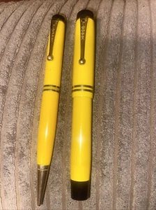 Parker G.E.O.S.Duofold Fountain Pen and Matching Pencil 14k Yellow Set - Picture 1 of 2