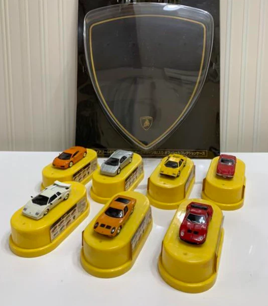 KIRIN FIRE Lamborghini Trajectory Famous car 1/72 scale All 7 types set & case - Image 1 of 4