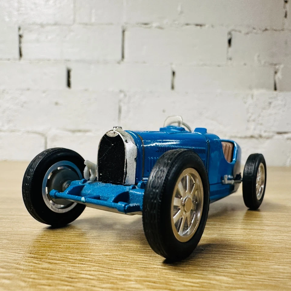1932 Bugatti Type 51 Grand Prix Matchbox Models of Yesteryear Blue No 4 - Image 1 of 4