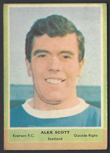 A & B C GUM - FOOTBALLERS (QUIZ, 1-58) - #32 ALEX SCOTT, EVERTON