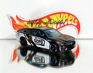 2020 Hot Wheels DC Batman Design '11 Dodge Charger R/T schwarz lose - Bild 1 von 2