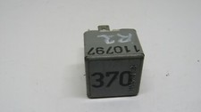 Audi A4 A8 / VW PASSAT - Relais Nr.370 Relay 8D0951253 SHO 899312000 / 12V 50A 
