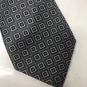 Corbata Brooks Brothers 346 Pura Seda Gris Azul Rojo Cuadrada Geométrica EE. UU. - Imagen 1 de 6