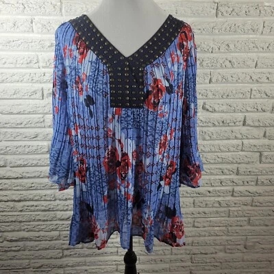 Top de mujer Woman Within 1X Plus túnica azul manga campana ligero transparente tachonado Foto 1 de 4