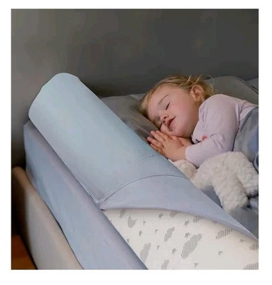 ComfyBumpy riel de cama para niños pequeños con cubierta lavable.  Foto 1 de 4