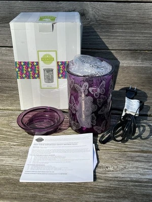Calentador Scentsy Wings ~ Calentador de cera púrpura con mariposas Foto 1 de 4