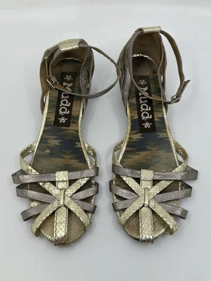 Mudd 女式金色银色动物踝带凉鞋 8M 码二手  — 第 1/4 张图片