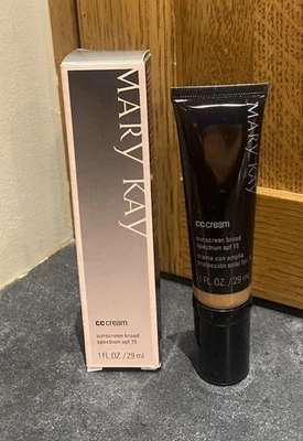 Mary Kay CC Crema Protector Solar Amplio Espectro FPS 15 Profundo 1 fl oz Exp3/22 Foto 1 de 4
