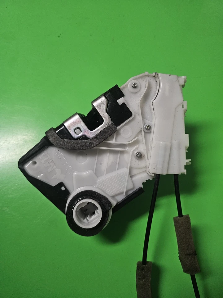 2013-2016 HONDA CRV ПЕРЕДНЯЯ ПРАВАЯ ДВЕРЬ ЗАМОК ЗАЩЕЛКА ПРИВОД OEM Б/У - Изображение 1 из 4