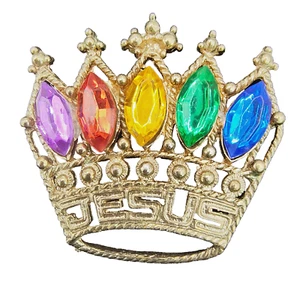 VTG Jesus Crown Brooch Pin Multicolor Rhinestone Gold Tone Filigree Religious - Picture 1 of 24