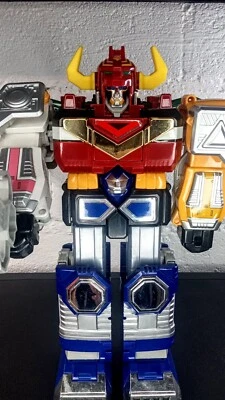 1999 Power Rangers Lost Galaxy Megazord Replacement Horns - Image 1 of 4