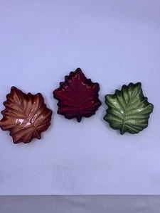 3 LEAF TRINKET DISHES- GREEN RED ORANGE. - Picture 1 of 6