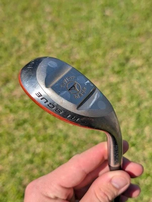 TaylorMade Rescue Hybrid 15 Ti Graphite Shaft R80 - Image 1 of 4
