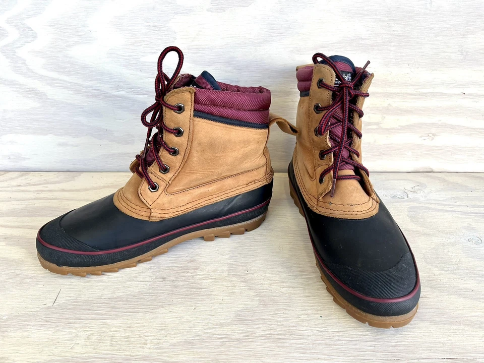 Trader Bay Waterproof Navy Rubber & Tan Leather  Insulated Lace Up Duck Boots 8 - Image 1 of 4