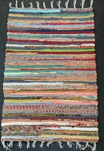 Rag Rug ~ Chindi ~ India ~ Boho ~ Coastal ~ Home Decor ~ Furnishings ~ Handwoven - Picture 1 of 3