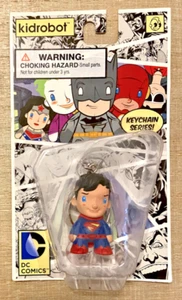 SUPERMAN DC Comics DC Universe Kidrobot 1.5" Vinyl Keychain - Picture 1 of 1