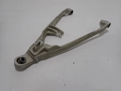 Brazo inferior izquierdo A (LL) - 2016 Polaris RMK 800 2206259-309 (ejes) Foto 1 de 4