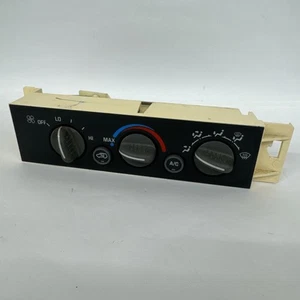 1996-2000 GMC Chevrolet Silverado Sierra Tahoe A/C Heater Climate Control OEM - Picture 1 of 5