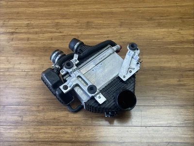 BMW M3 F80 2015-2021 motor turbocompresor intercooler enfriador de aire fabricante de equipos originales Foto 1 de 4