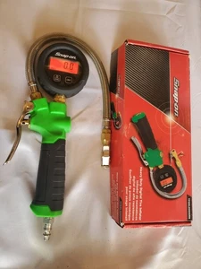 DB9 SNAP-ON TPGDL2000 GRN HEAVY DUTY DIGITAL TIRE INFLATOR - GREEN Works Great - Picture 1 of 7