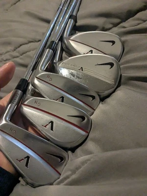 Right Nike Victory red V10 forged irons+wedges.Japan tour issue. 5,9,PW,56,60 - Image 1 of 4
