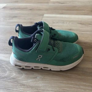 On Cloud Cloudplay Kids K13.5 Green Athletic Sneakers School Casual Fair See Pic - Picture 1 of 10