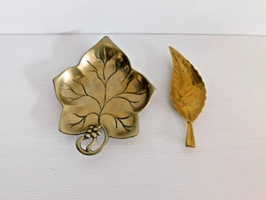 2 Vintage Brass Leaf Trinket Dishes - Picture 1 of 4