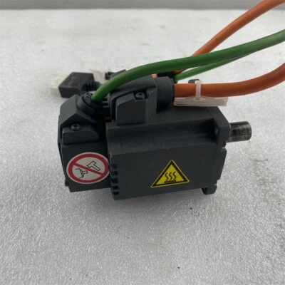 0.2KW 230V Servo Motor For SIEMENS V90 1FL6032-2AF21-1AA1 - Image 1 of 4